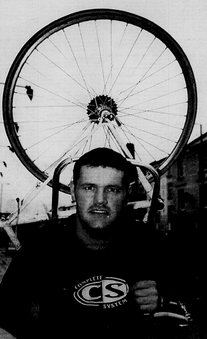 Other image for Glancing Back - April 1995